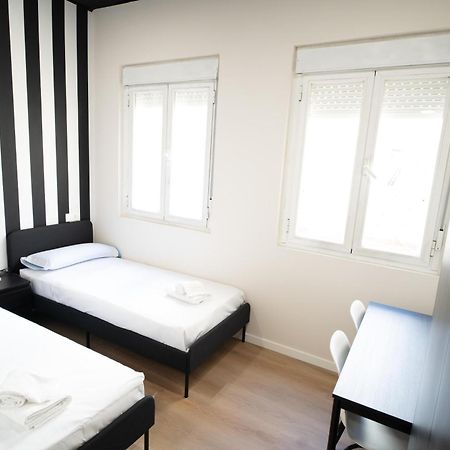 Adventure Hostel Madrid Eksteriør billede