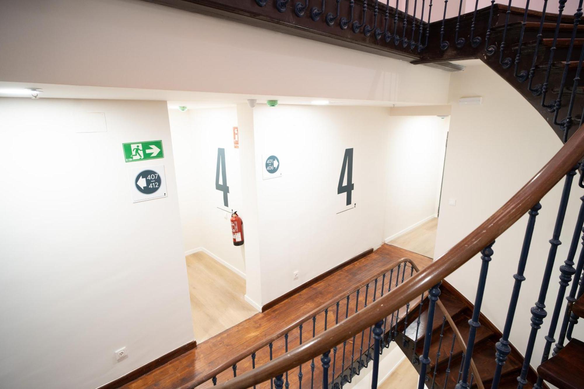 Adventure Hostel Madrid Eksteriør billede