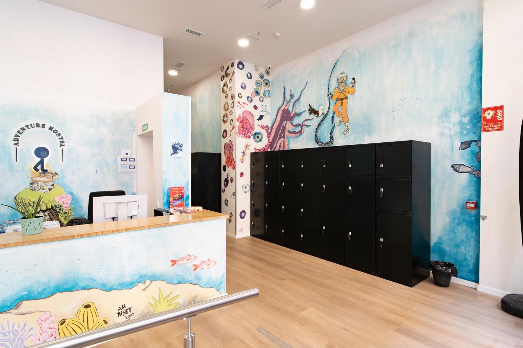 Adventure Hostel Madrid Eksteriør billede