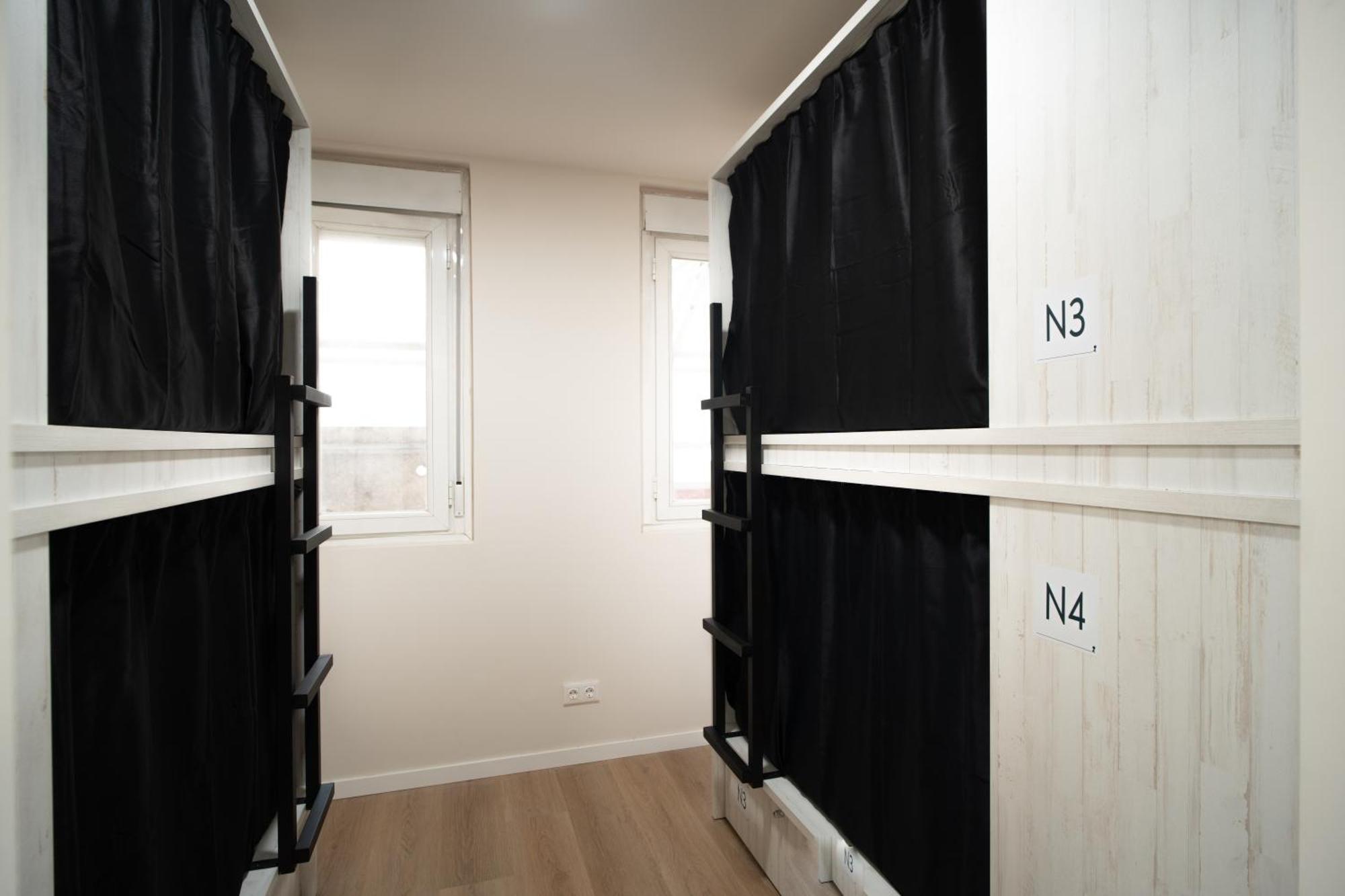 Adventure Hostel Madrid Eksteriør billede